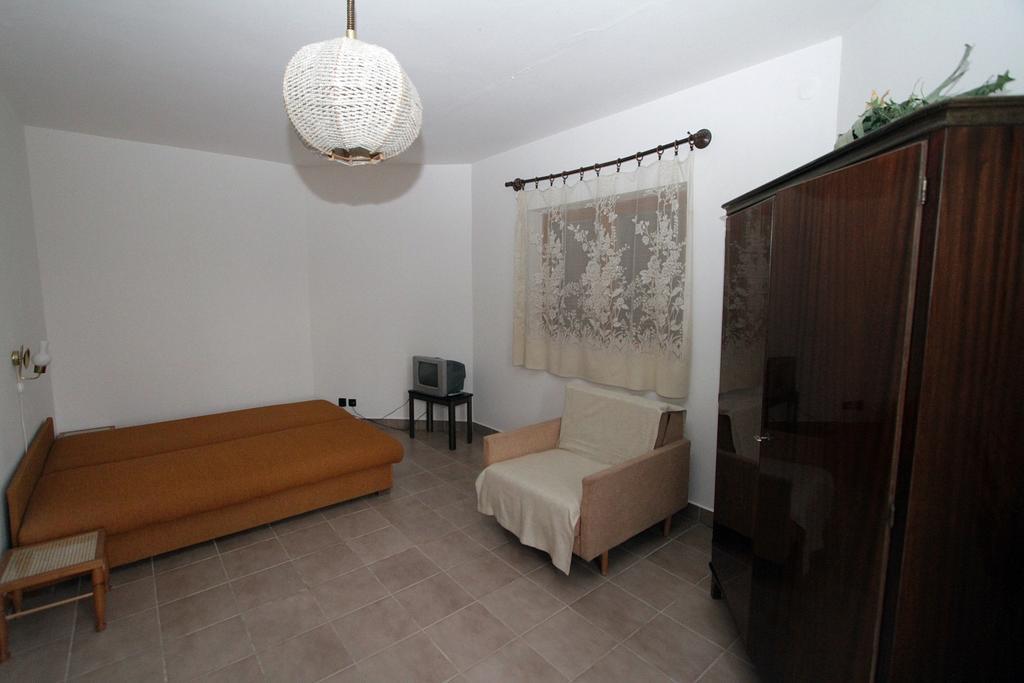 Voeroesko Apartmanhaz Revfulop Ruang foto