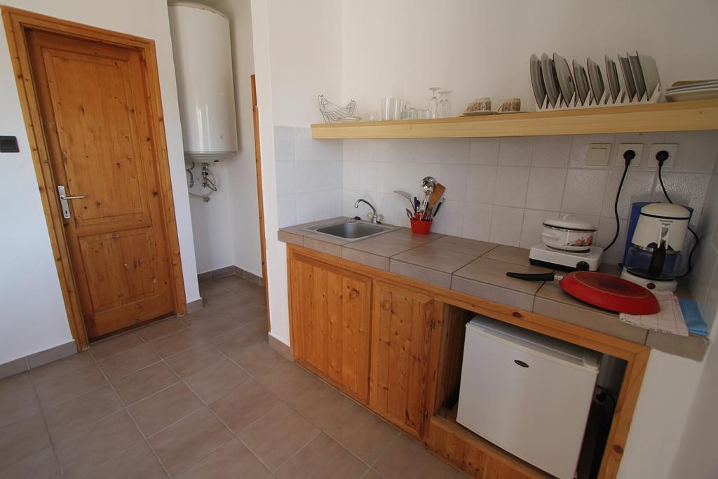 Voeroesko Apartmanhaz Revfulop Ruang foto